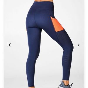 Fabletics sculptknit leggings